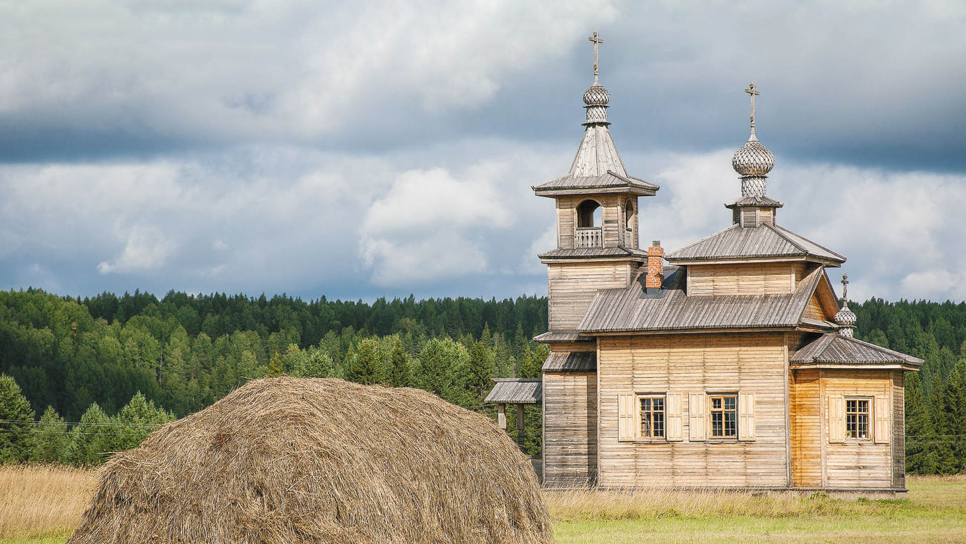 Церковь Артемия Веркольского на Ежемени