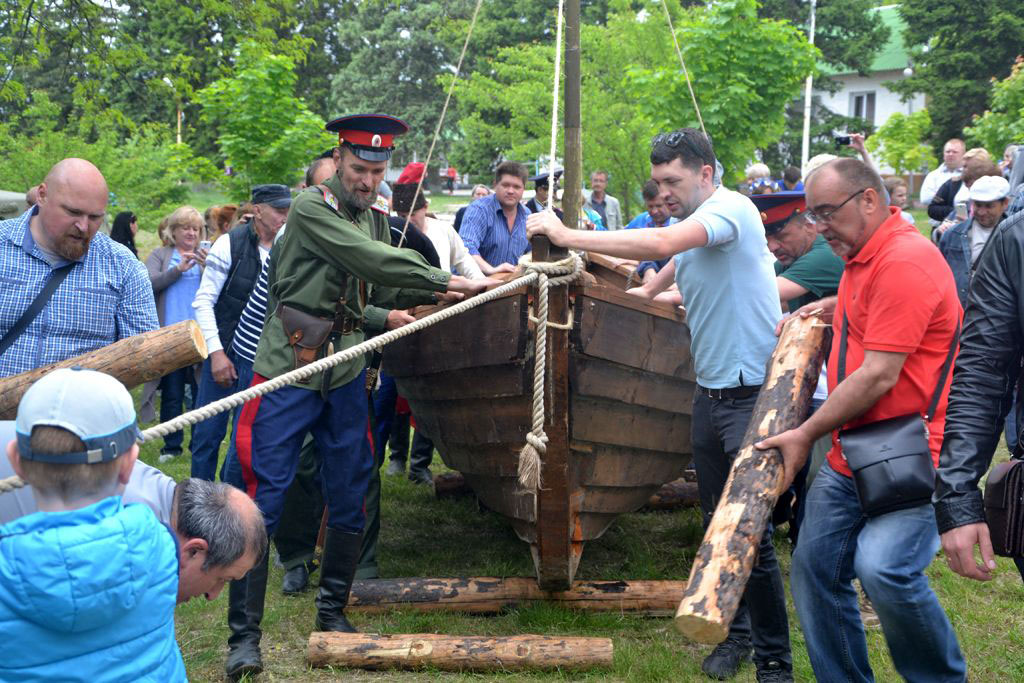 День донской селедки